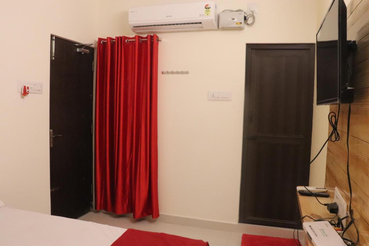 Grand Suites Srirangam Tiruchirappalli Exterior foto